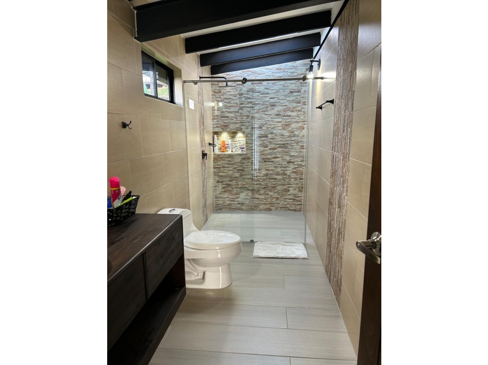 Casa campestre en venta en El Retiro 234 m², 2 hab, lote 1.823 m² — foto 4