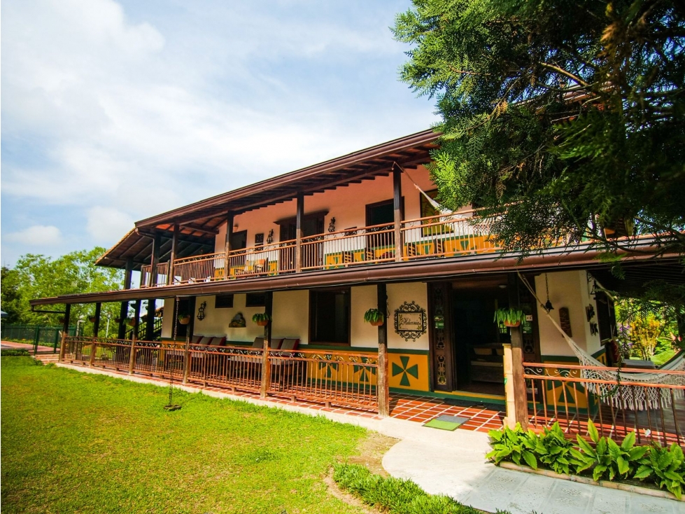 Venta Chalet vía Armenia a Montenegro Quindio - Colombia COD: 9298991 - 3