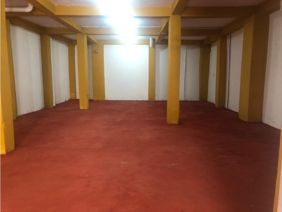 LUXA ARRIENDA BODEGA O LOCAL COMERCIAL BARRIIO EL EMPEDRADO (CENTRO) - 1