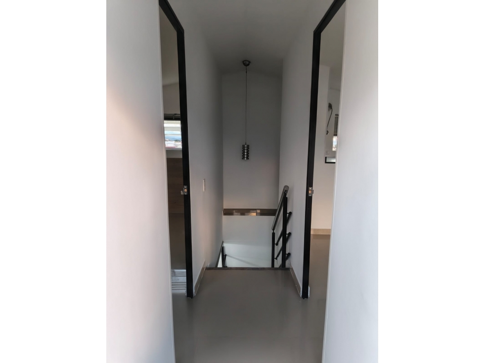 LUXA INMOBILIARIA VENDE APARTAMENTO VIA AL BOSQUE TIPO DUPLEX — foto 2