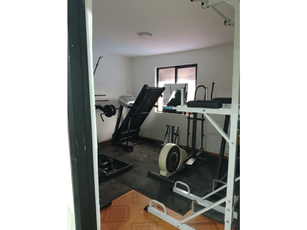 LUXA VENDE CASA DE 2 PISOS EN EL BARRIO SOLIDARIDAD — foto 6