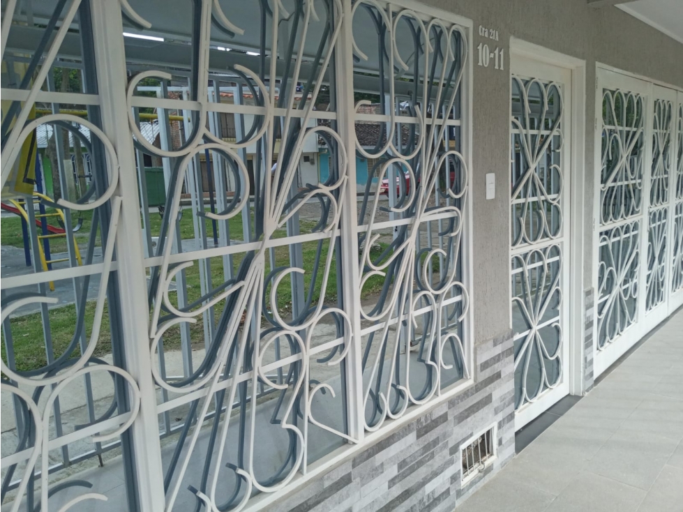 LUXA VENDE CASA NUEVA BARRIO EL RETIRO SECTOR SUR — foto 2
