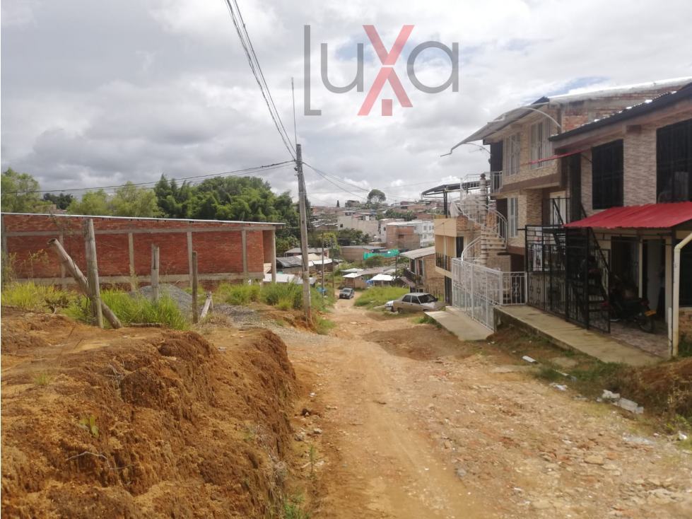 LUXA VENDE LOTE EN URBANIZACIÓN LOS OLIVARES — foto 2