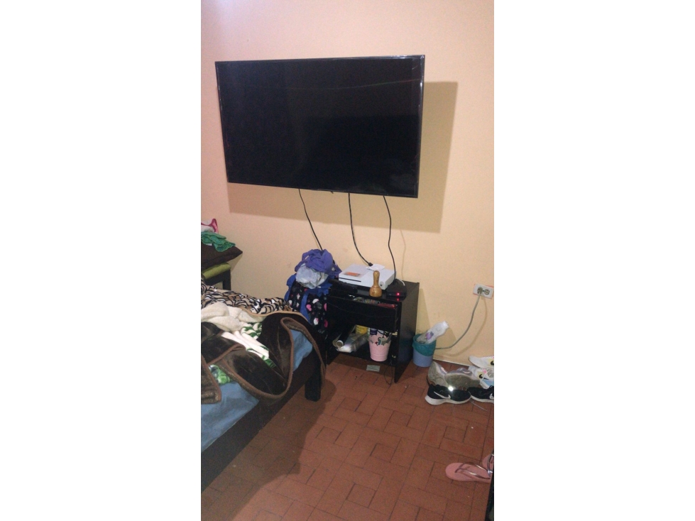LUXA VENDE CASA DE 2 PISOS INDEPENDIENTES - BARRIO LOMAS DE GRANADA — foto 3