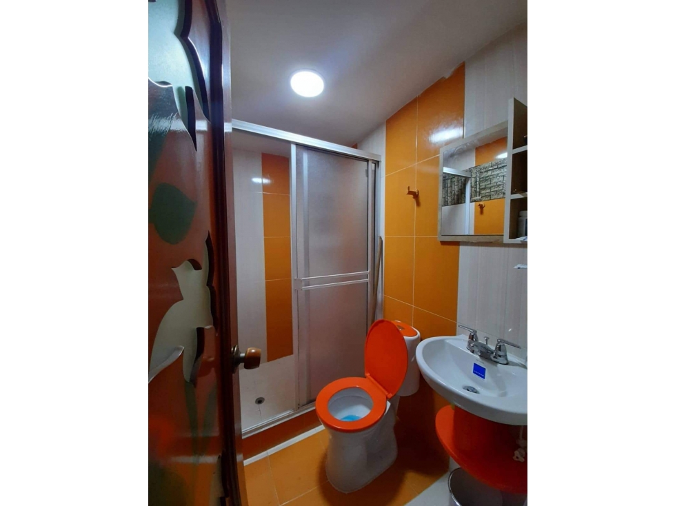 LUXA VENDE CASA 3 PISOS VARIANTE NORTE SECTOR ENTREPINOS — foto 4