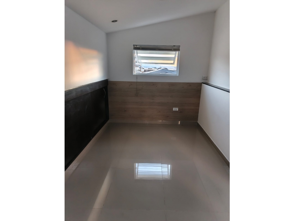 LUXA INMOBILIARIA VENDE APARTAMENTO VIA AL BOSQUE TIPO DUPLEX — foto 3