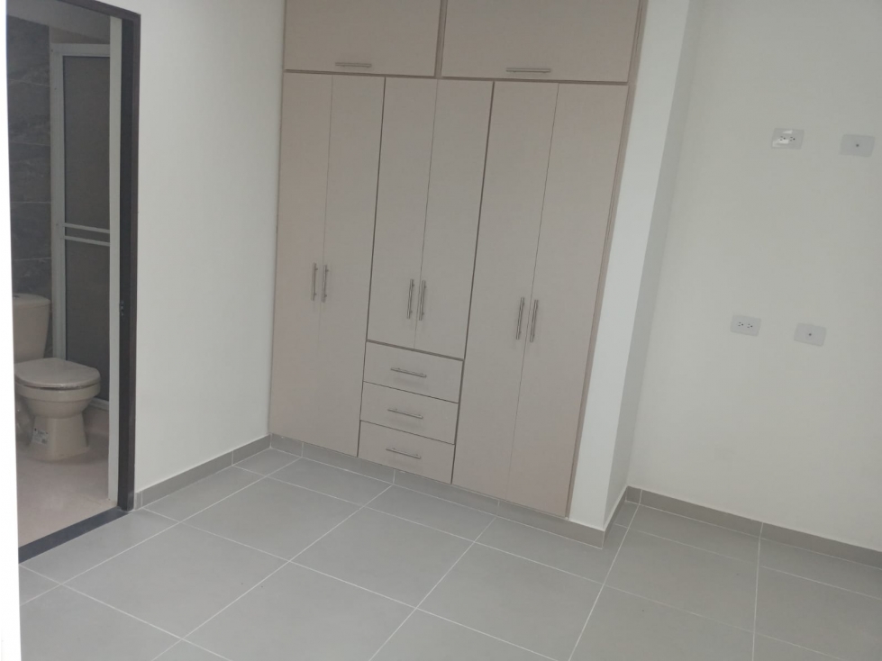 LUXA VENDE CASA NUEVA BARRIO EL RETIRO SECTOR SUR