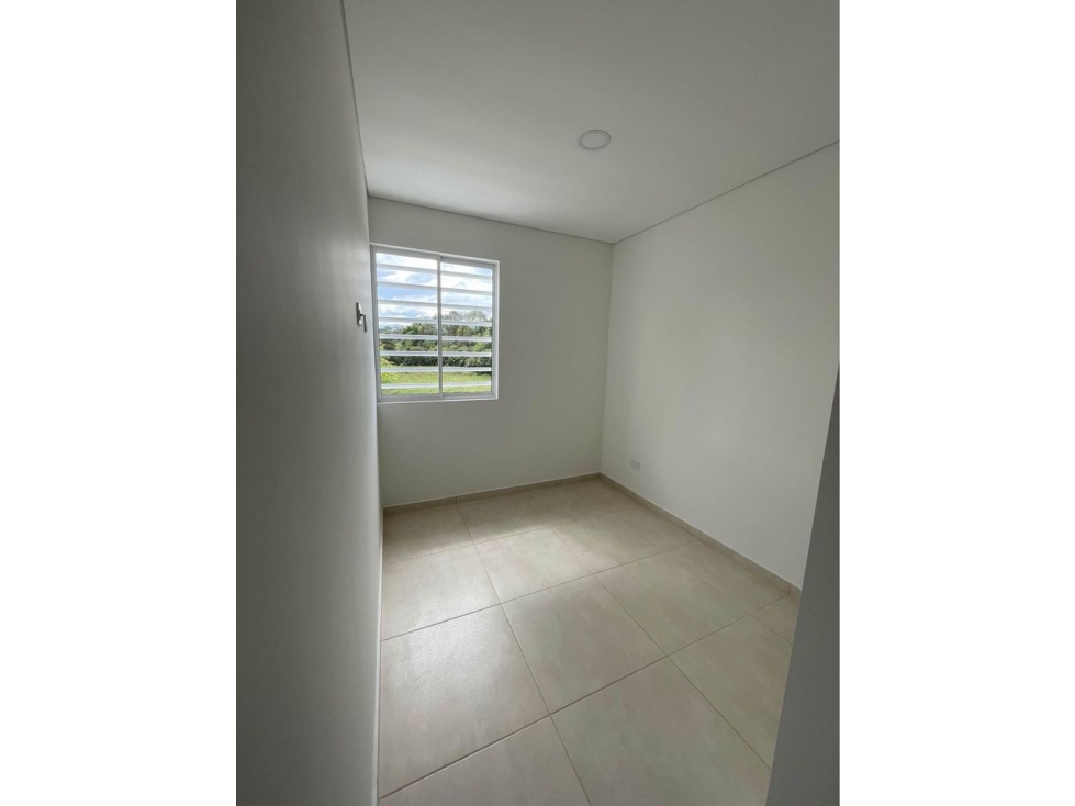 LUXA VENDE CASA NUEVA EN CONJUNTO BOSQUES DE ALHAMBRA variante norte — foto 2