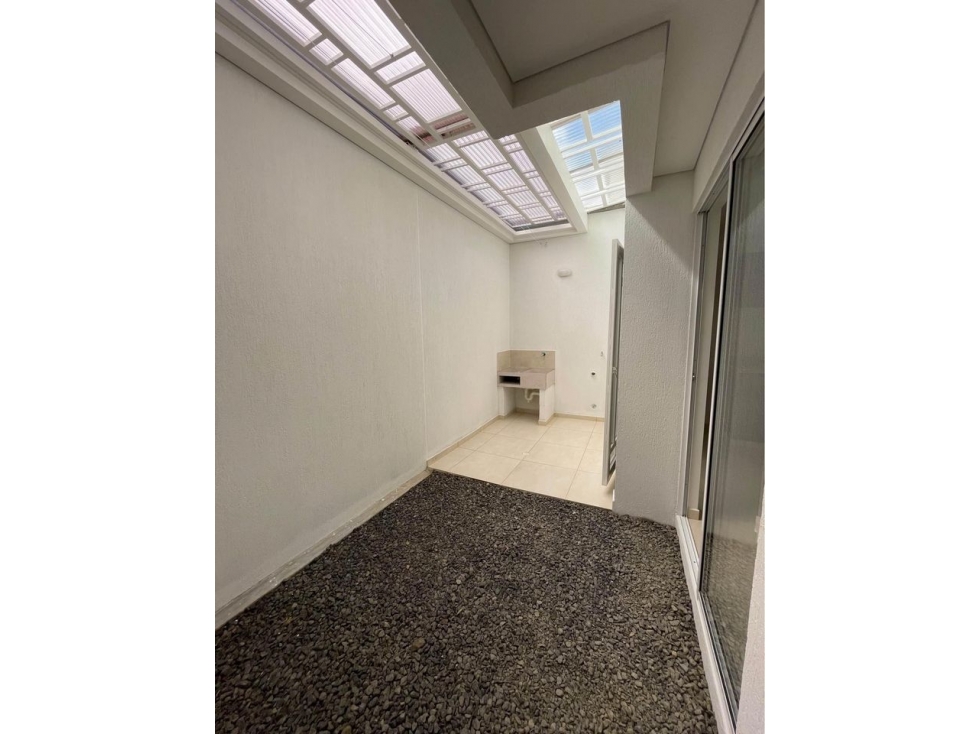 LUXA VENDE CASA NUEVA EN CONJUNTO BOSQUES DE ALHAMBRA variante norte — foto 4