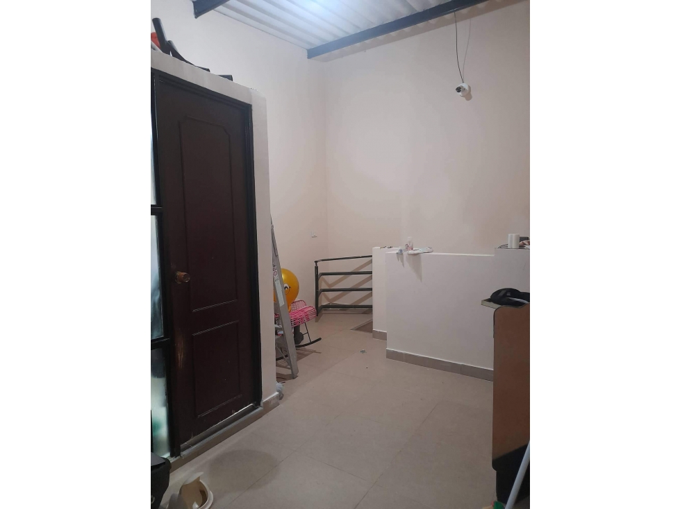 LUXA VENDE CASA 3 PISOS VARIANTE NORTE SECTOR ENTREPINOS — foto 6