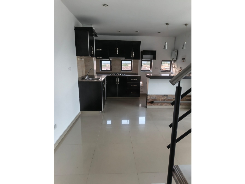 LUXA INMOBILIARIA VENDE APARTAMENTO VIA AL BOSQUE TIPO DUPLEX — foto 5