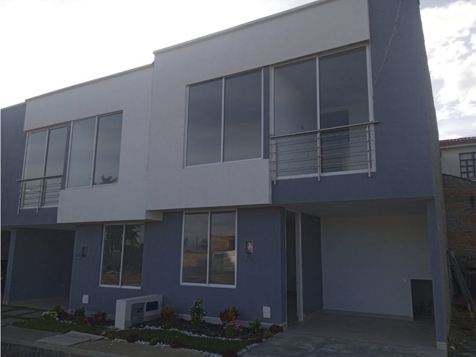 CASA EN CONJUNTO LA MERCED AL LADO DEL CONJUNTO EL NOGAL
