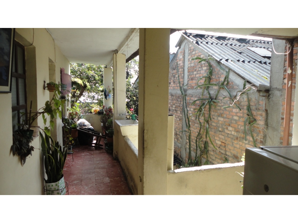 LUXA VENDE CASA AMPLIA BARRIO CENTRO HISTORICO — foto 5