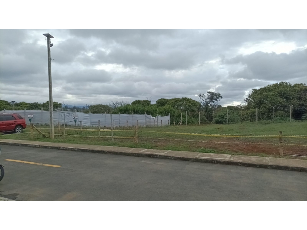 LUXA INMOBILIARIA VENDE LOTE CONJUNTO CERRADO CAMINOS DE CALIBIO — foto 6