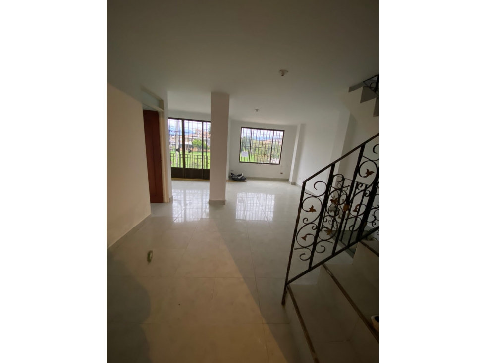 LUXA VENDE CASA EN VILLA DEL NORTE CON APARTAMENTO INDEPENDIENTE — foto 2