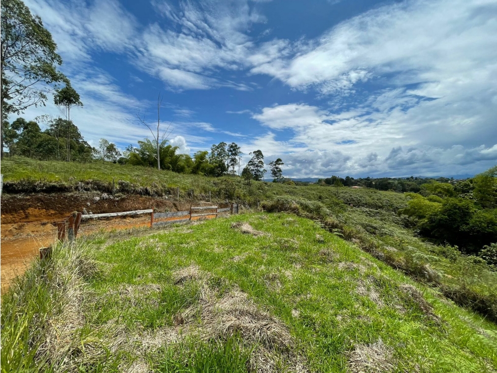 LUXA VENDE LOTE CERCA AL PARADOR LA FRESA — foto 6