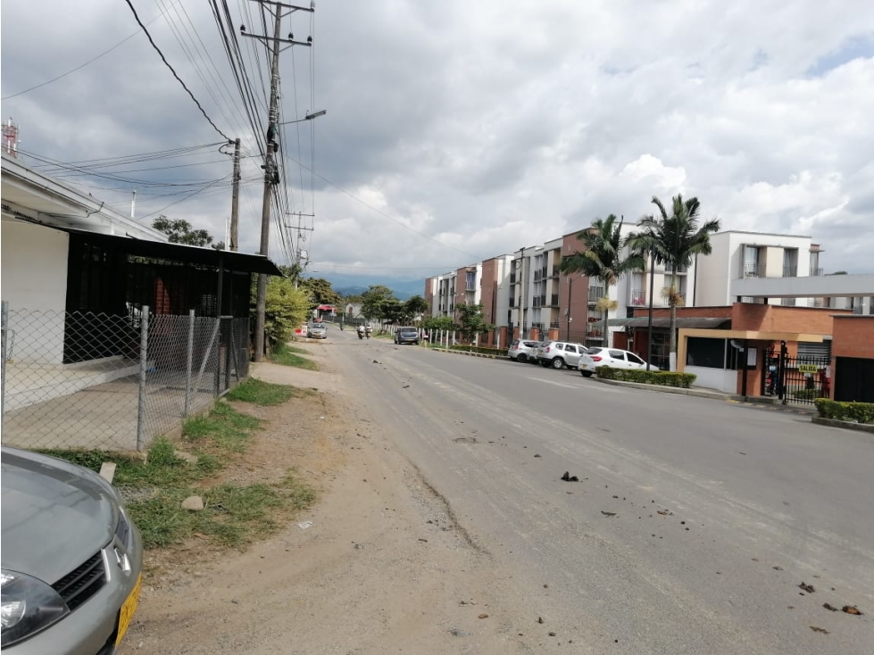 LUXA VENDE LOTE ESQUINERO MADRIGALES DEL NORTE SECTOR MORINDA — foto 2