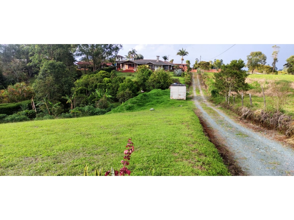 LUXA VENDE LOTES EN PARCELACION SAN FRANCISCO SECTOR VARIANTE NORTE - 3