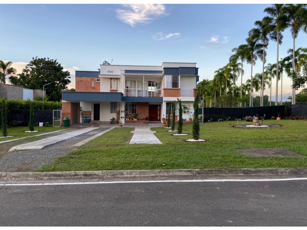 VENTA-RENTA CASA CAMPESTRE, MARACAY, CERRITOS - LA VIRGINIA
