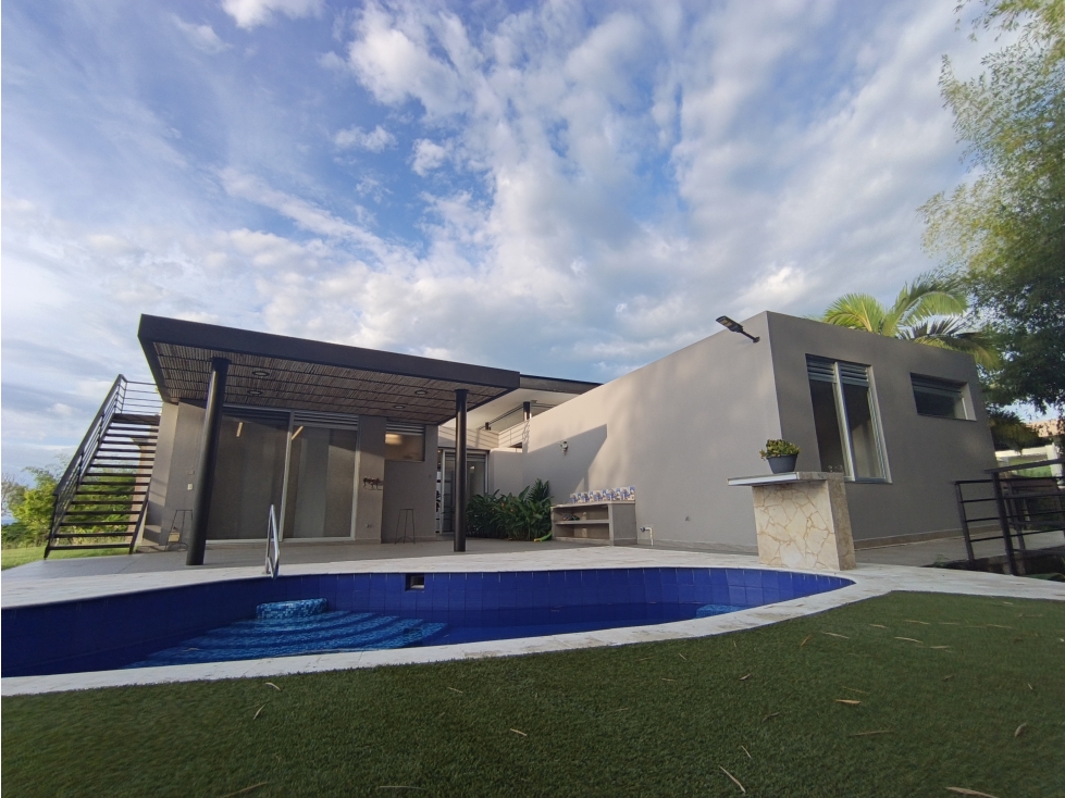 HERMOSA CASA CAMPESTRE MODERNA EN ALQUILER, CERRITOS, PEREIRA