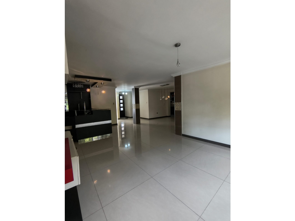 HERMOSA CASA EN VENTA, SECTOR LA ELVIRA, PEREIRA — foto 5