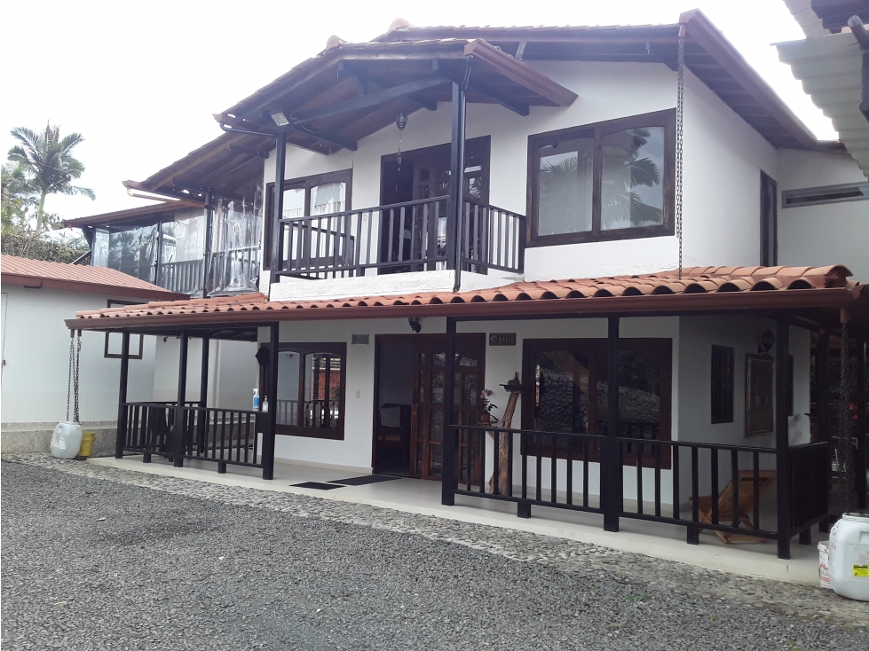 VENTA CASA CAMPESTRE ENTRADA LA CASONA VÍA ARMENIA, PEREIRA COLOMBIA — foto 2