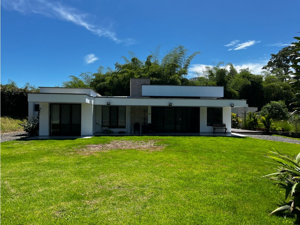 VENTA MODERNA CASA CAMPESTRE, SECTOR EL TIGRE, CERRITOS, PEREIRA - 1