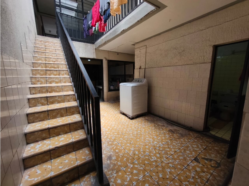 CASA GANTE 5 RECAMARAS 316 M2 EN VENTA ,COL.CENTRO SAHUAYO MICHOACAN — foto 4