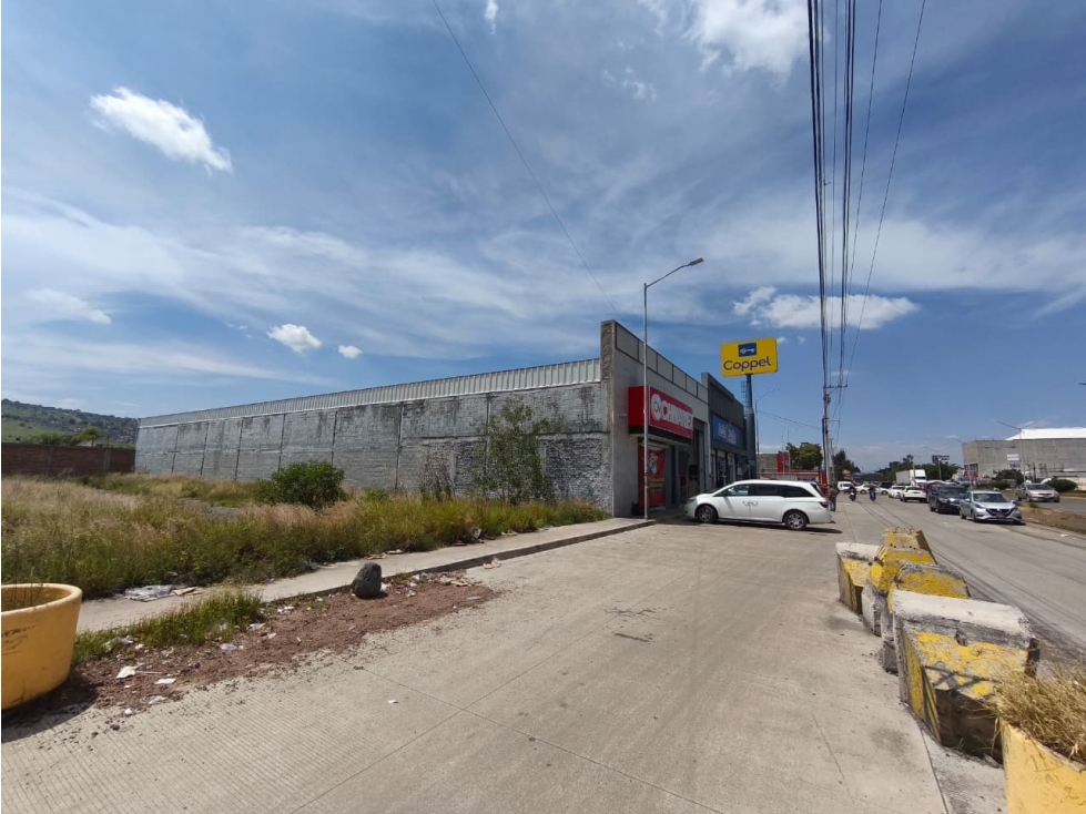TERRENO EN RENTA 960 M2, BLVRD LAZARO CARDENAS NTE, SAHUAYO MICH. - 5