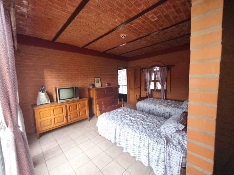 QUINTA RINCON DE LAS ROSAS, FRACC LOMAS DEL VALLE, SAHUAYO MICHOACAN - 5