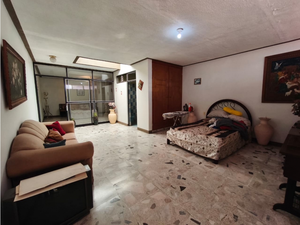 CASA GANTE 5 RECAMARAS 316 M2 EN VENTA ,COL.CENTRO SAHUAYO MICHOACAN — foto 3