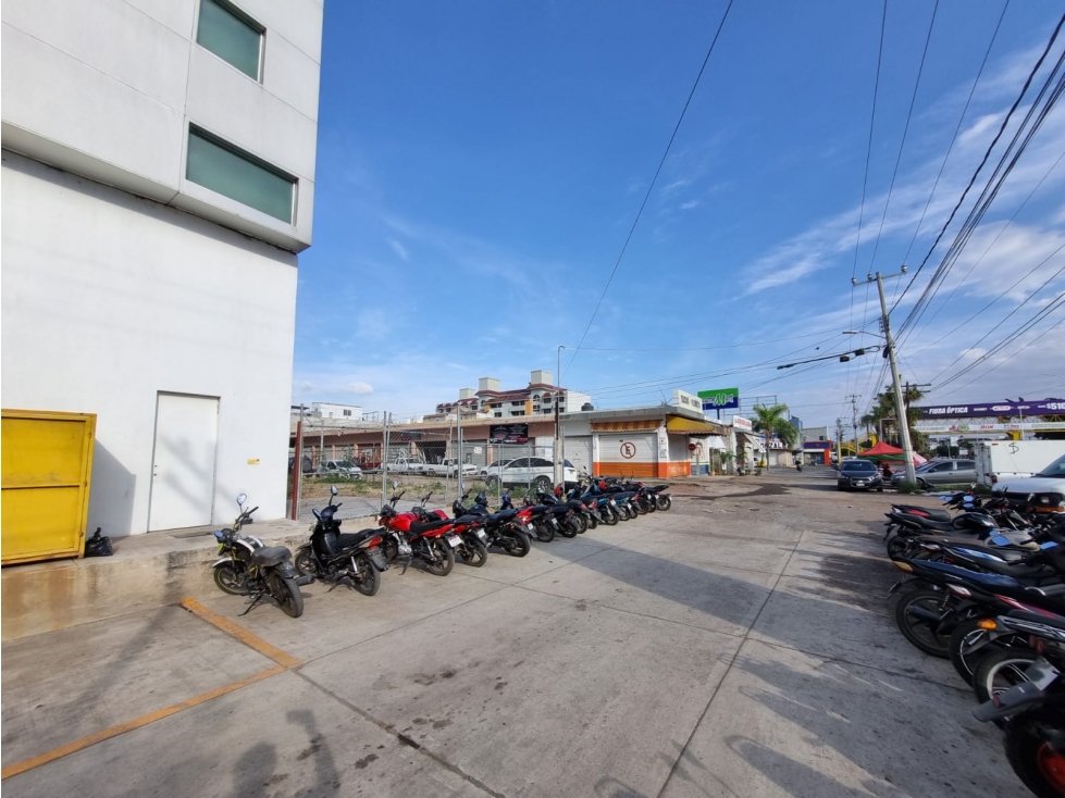 RENTA TERRENO ESQ Blvd. LAZARO CARDENAS 350 m2 SAHUAYO MICHOACAN - 3