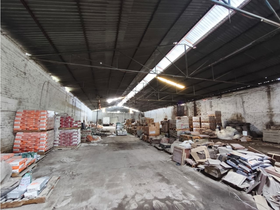 BODEGA EN VENTA 2000 M2 CARRETERA SAHUAYO/JIQUILPAN, MICHOACAN - 6