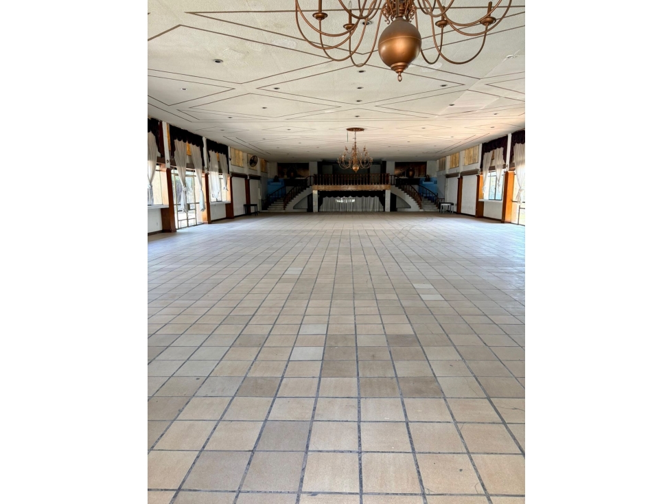 BODEGA EN RENTA 740 m2, BLVD LAZARO CARDENAS NORTE SAHUAYO MICH. — foto 2