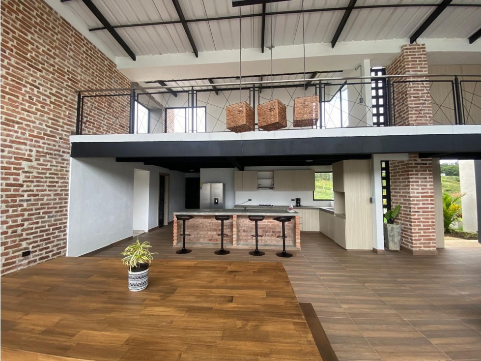 EN VENTA FINCA CAMPESTRE UBICADA EN EL LAGO CALI, DARIEN - 2