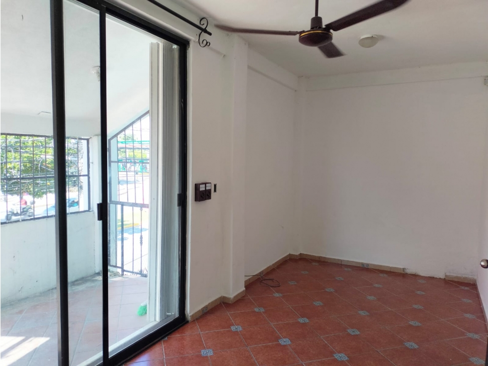 RENTA DPTO SIN MUEBLES SOBRE AV CONSTITUYENTES - EJIDO - 5