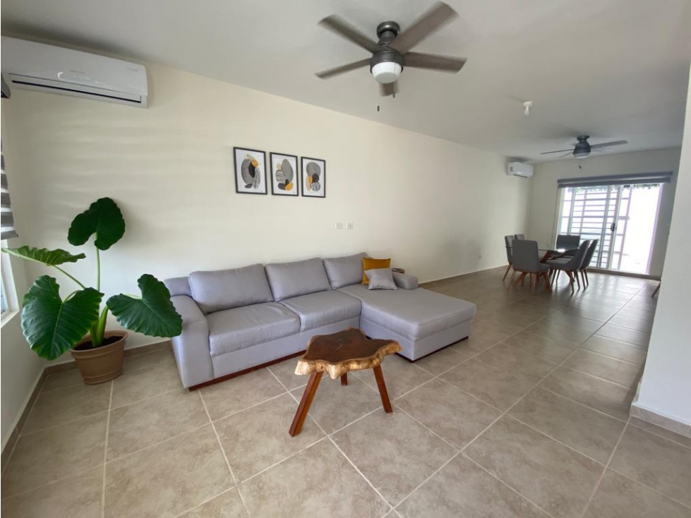 PROXIMAMENTE RENTA CASA EN LA JOYA RESIDENCIAL - 1