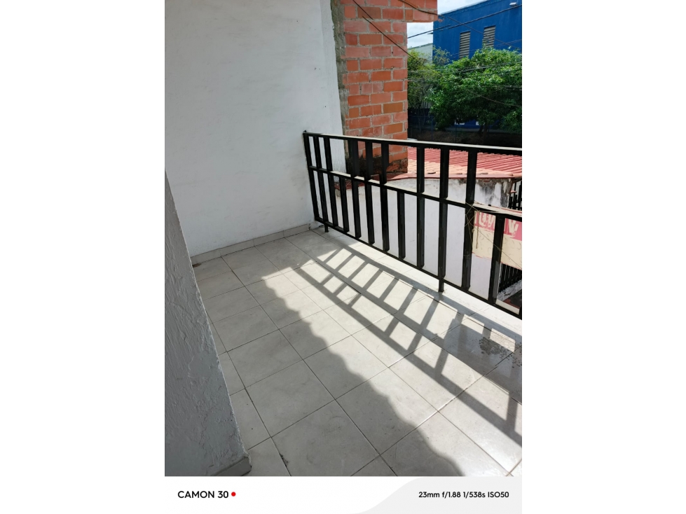 CASA LA FLORA PARA REMODELAR. LOTE 147 METROS2 — foto 4