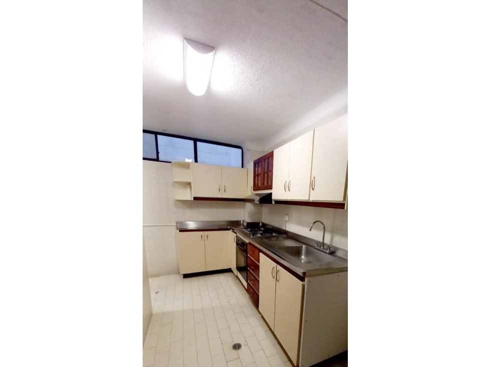 APTO EN SAN FERNANDO CERCA A CARULLA — foto 3