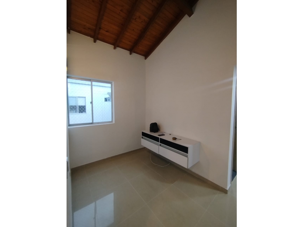 APTO EN CIUDAD JARDIN PISO 12 — foto 3