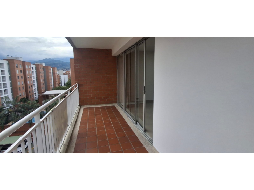 VENDEMOS APTO PISO 7 EN CONDOMINIO EN EL CANEY