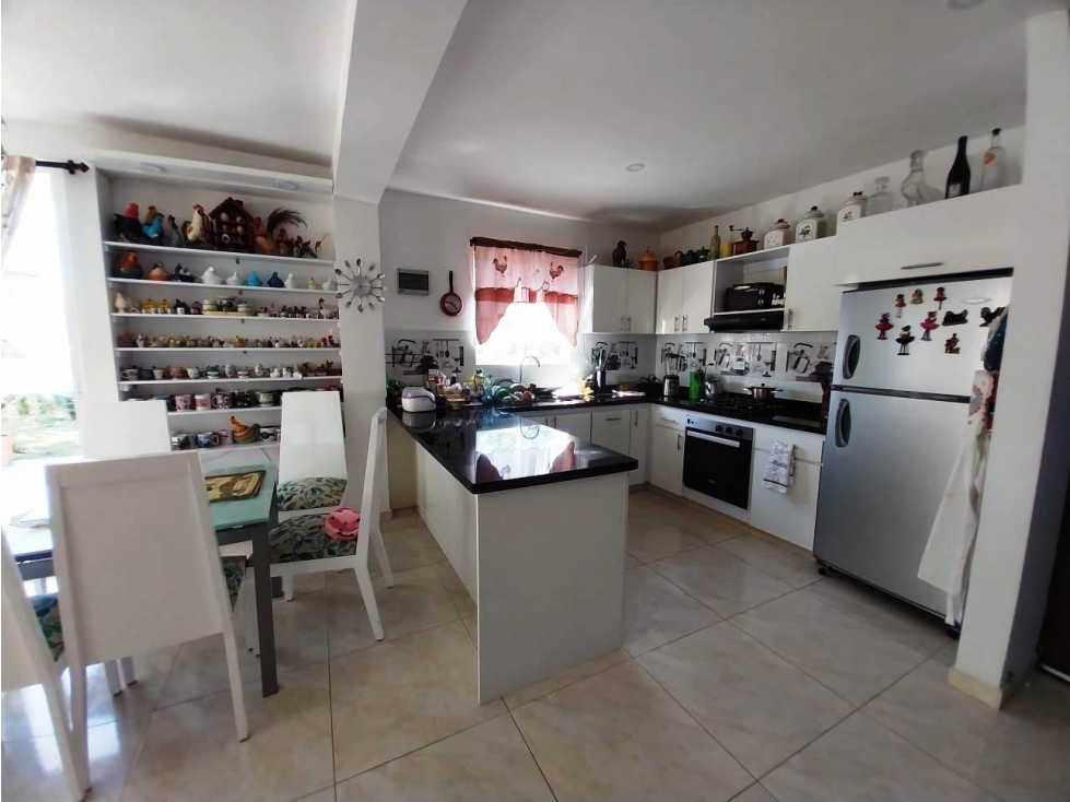 CASA EN CONDOMINIO LAGO CALIMA - 2