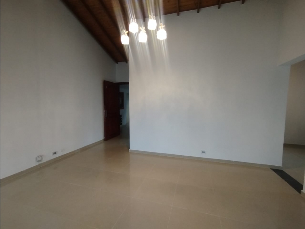 APTO EN CIUDAD JARDIN PISO 12 — foto 4
