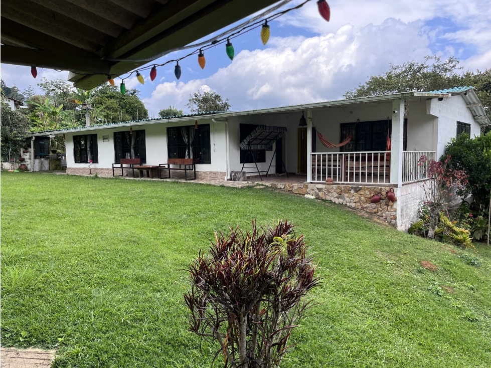 CASA CAMPESTRE EN LADRILLO Y CEMENTO CON PISCINA TOCOTA — foto 5