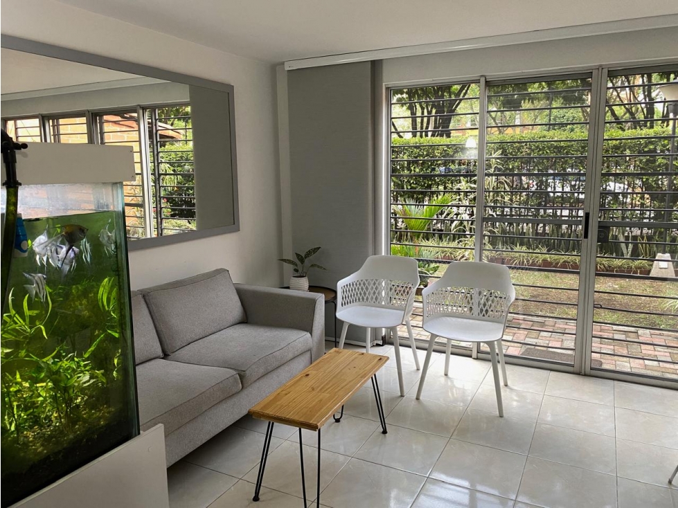 VENDEMOS CASA EN CONDOMINIO EN VALLE DEL LILI.