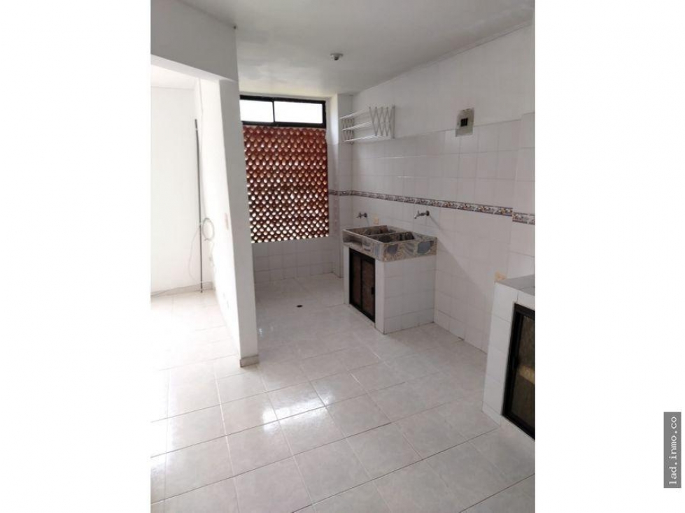 EDIFICIO BARRIO EL LIMONAR — foto 4
