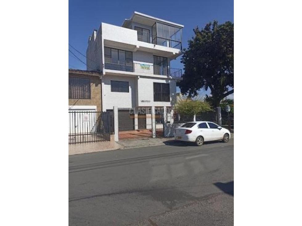 EDIFICIO ESQUINERO CAPRI — foto 4