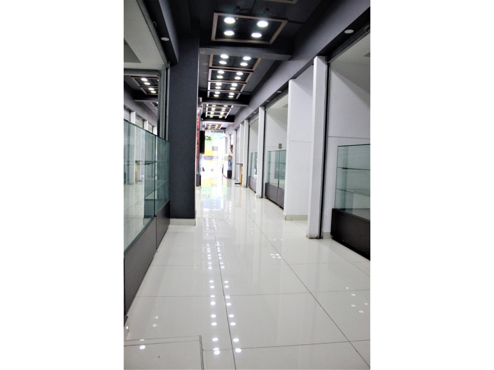 CENTRO COMERCIAL CENTRO DE CALI