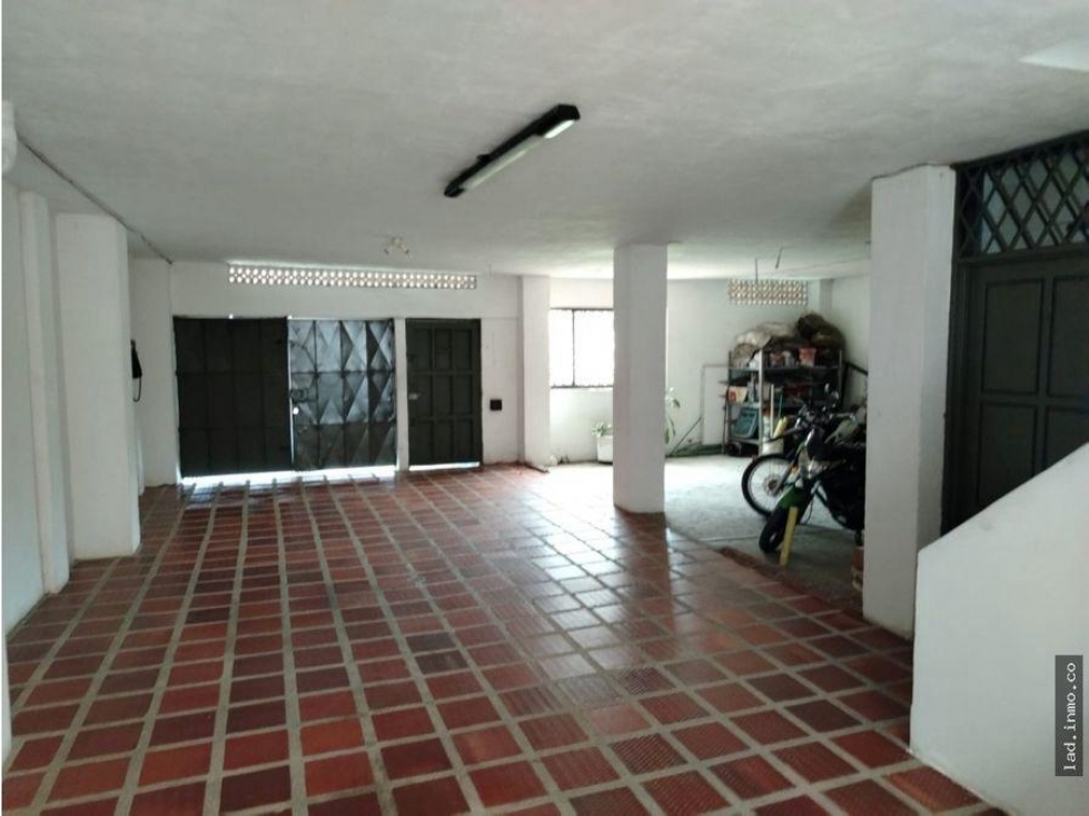 EDIFICIO BARRIO EL LIMONAR — foto 5