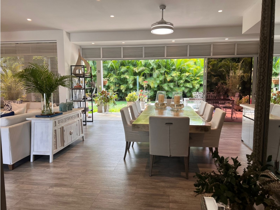 VENDEMOS CASA DE LUJO REMODELADA DE UN SOLO NIVEL EN JAMUNDI. - 1